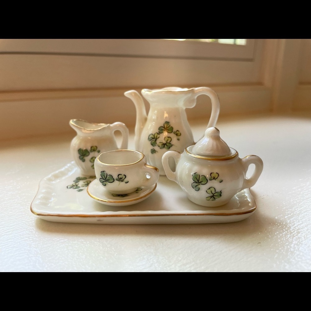 LEFTON Porcelain Miniature Tea Set, Shamrock